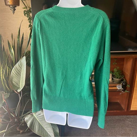 J. Crew Women's Green Cashmere Sweater- NWOT - Picture 4 of 7